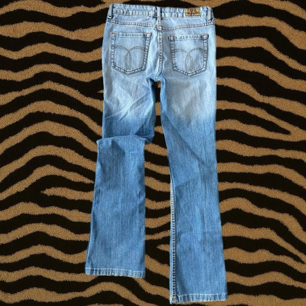 Authentic Paris Blues Light Wash Mid Rise Flare Jeans – Size 3 - Picture 3 of 8